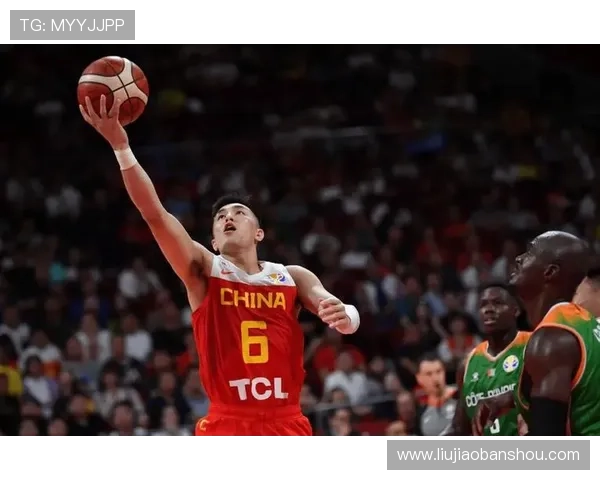 郭艾伦迎32岁生日广州龙狮全队为其庆生温馨场面感动球迷