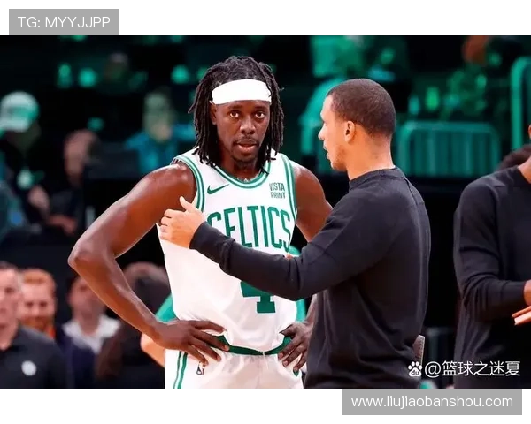 霍勒迪精准中路传球 罗威飞身空接完成精彩扣篮