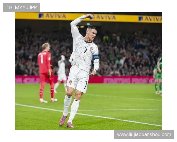 C罗前队友透露他追求千球成就与迷你罗同场竞技的梦想